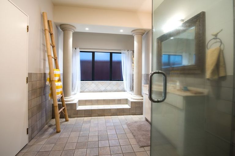 Photo of property in 80 Karewa Parade, Papamoa Beach, Papamoa, 3118