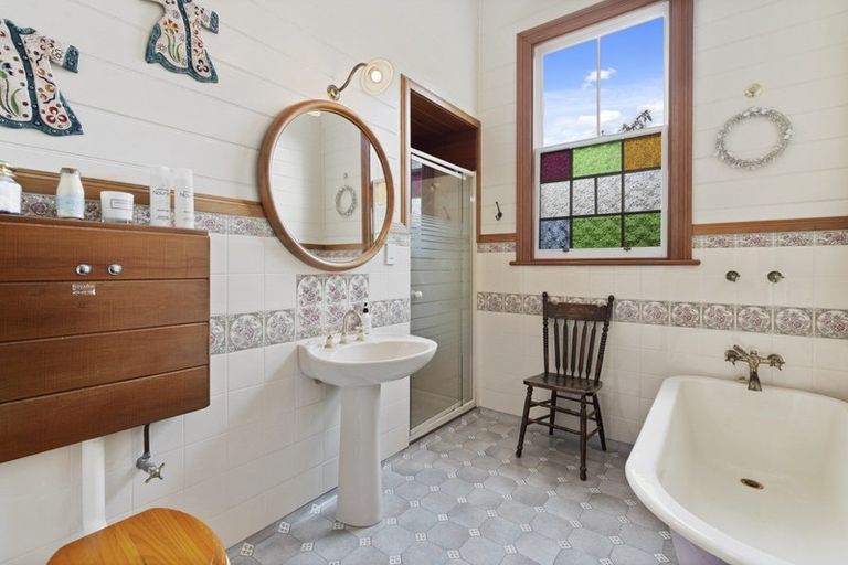 Photo of property in 16 Hope Avenue, Russell, 0202