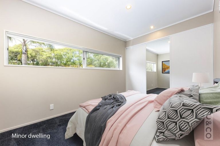 Photo of property in 69a Waikoukou Valley Road, Waimauku, 0882