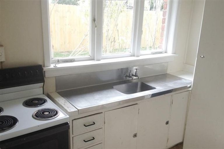 Photo of property in 382 West Coast Road, Glen Eden, Auckland, 0602