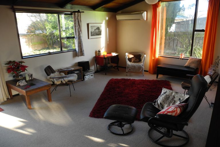 Photo of property in 19 Smith Street, Waimate, 7924