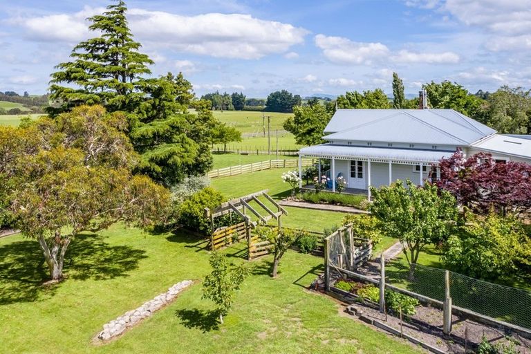 Photo of property in 97 Tataramoa Road, Matamau, Dannevirke, 4977