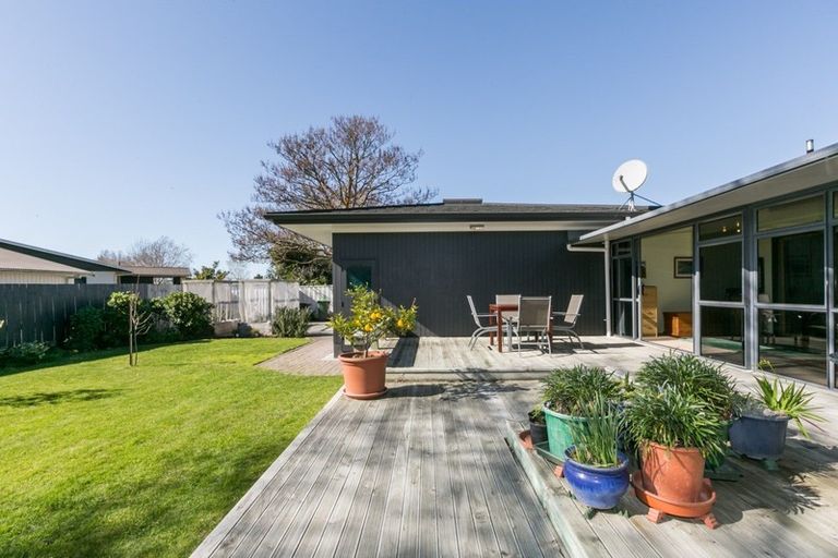 Photo of property in 2 Bale Place, Havelock North, 4130