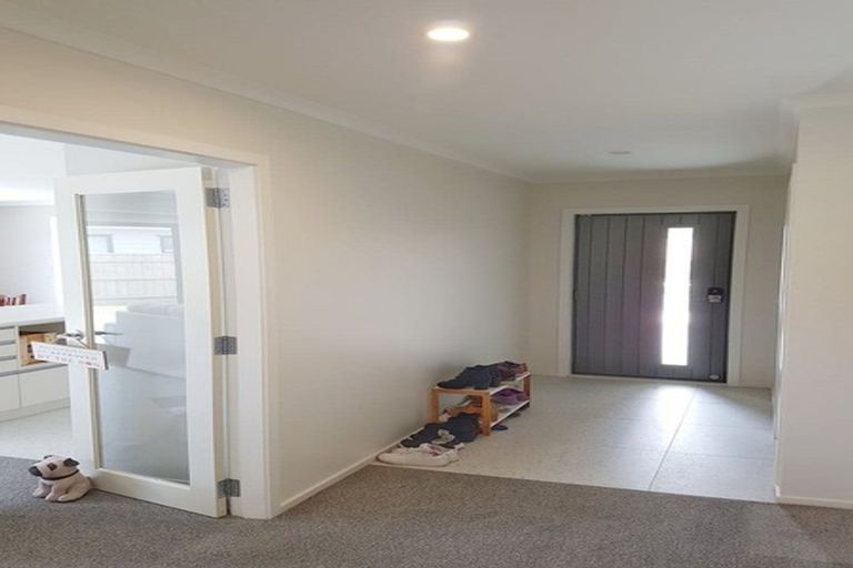 Photo of property in 11 Henrietta Maxwell Grove, Wainuiomata, Lower Hutt, 5014
