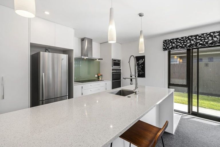 Photo of property in 9 Cory Jane Grove, Riverstone Terraces, Upper Hutt, 5018