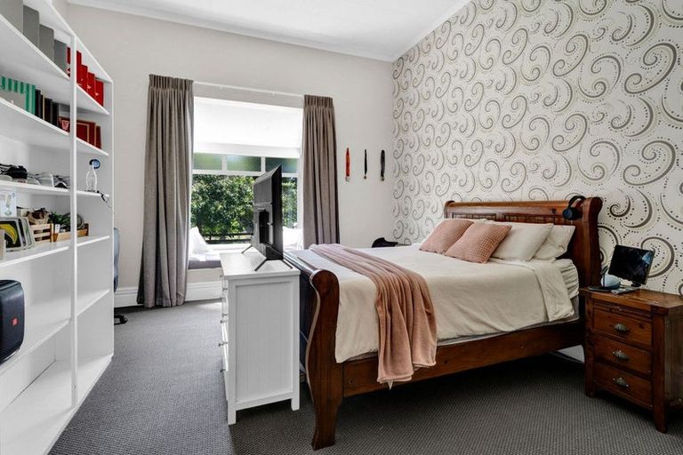 Photo of property in 76a Glover Road, Hawera, 4610