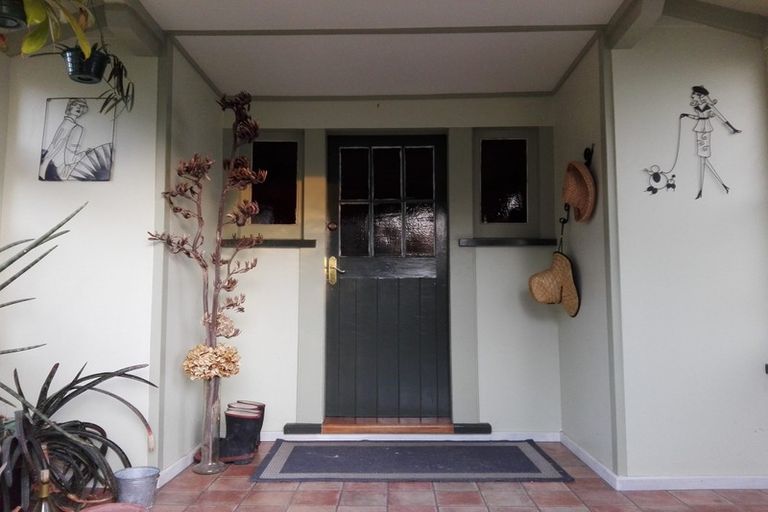 Photo of property in 4 Farndon Road, Clive, 4102