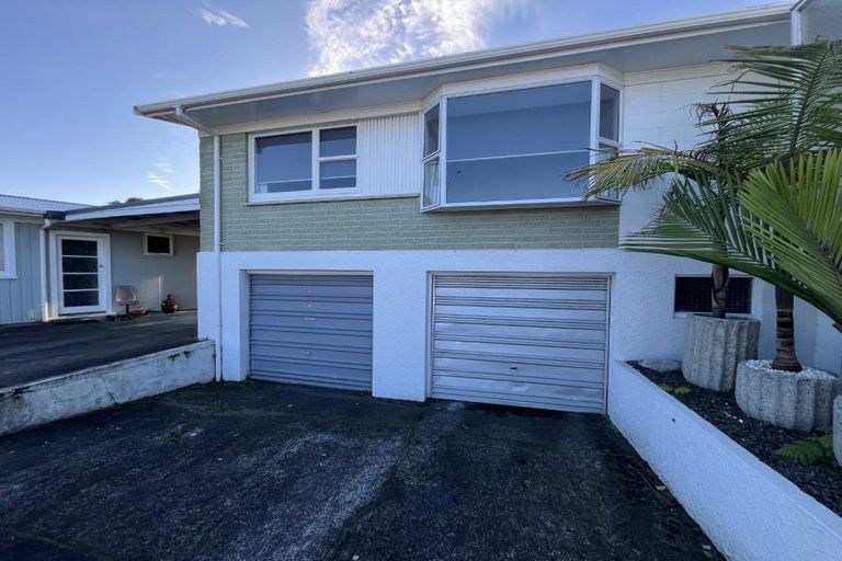 Photo of property in 28 Watson Street, Strandon, New Plymouth, 4312