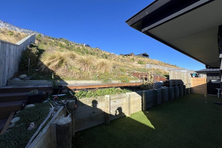 Photo of property in 43 Muster Road, Jacks Point, 9371