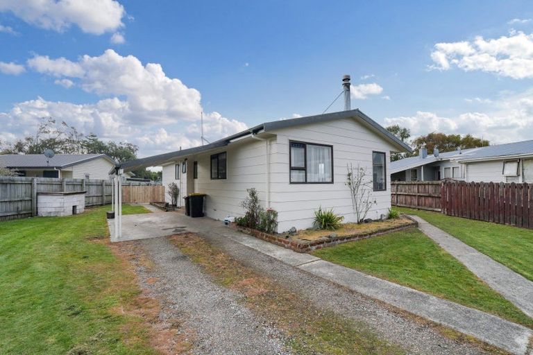 Photo of property in 18 Lauder Place, Heidelberg, Invercargill, 9812