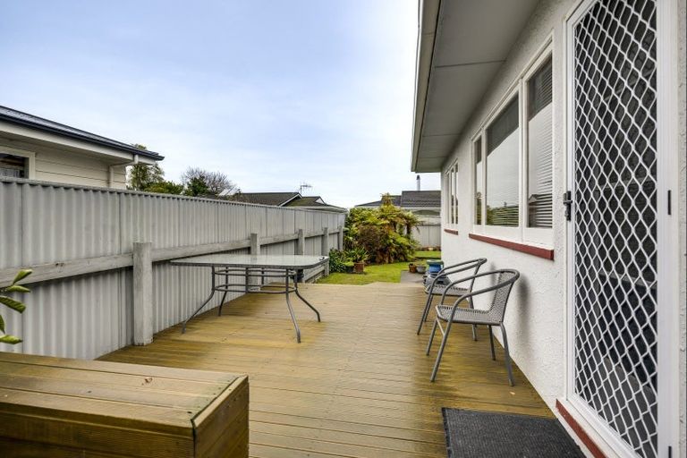 Photo of property in 220 Kennedy Road, Onekawa, Napier, 4110
