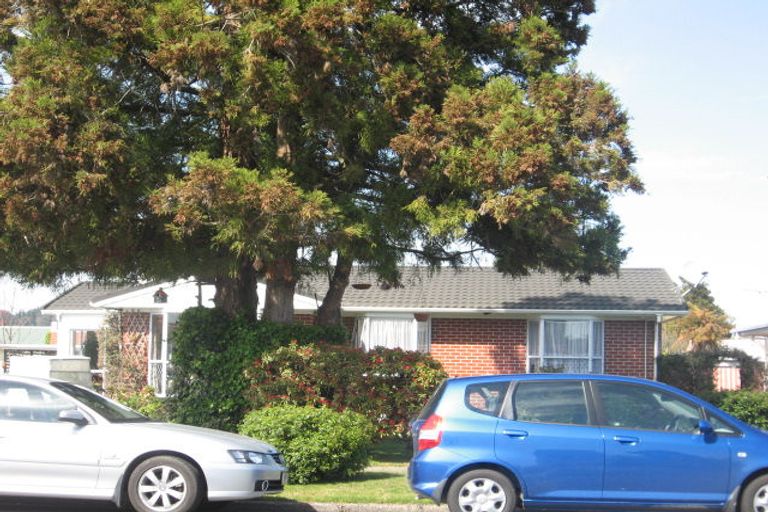 Photo of property in 14 Robertson Street, Glenholme, Rotorua, 3010
