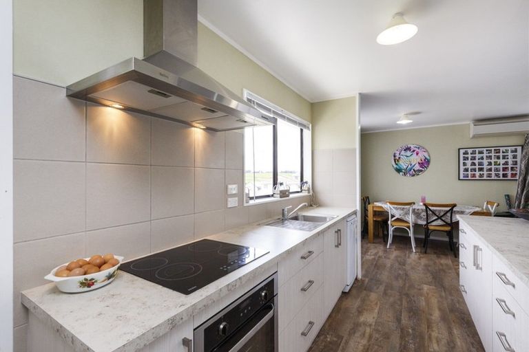 Photo of property in 42 Fraser Drive, Feilding, 4702