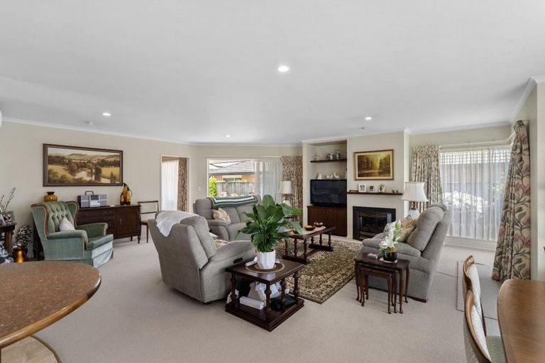 Photo of property in 4 Campbell Grove, Levin, 5510