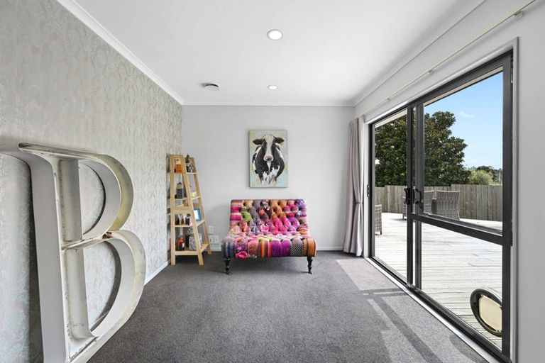 Photo of property in 16 Palm Grove Drive, Western Heights, Hamilton, 3200