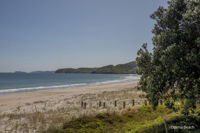 Photo of property in 14 White Rocks Rise, Kuaotunu, Whitianga, 3592