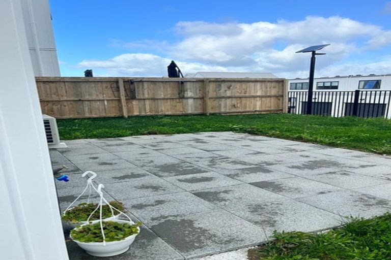 Photo of property in 2 Porowha Road, Westgate, Auckland, 0814