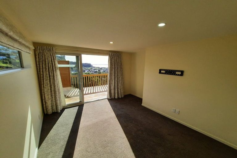 Photo of property in 42 Moncks Spur Road, Redcliffs, Christchurch, 8081