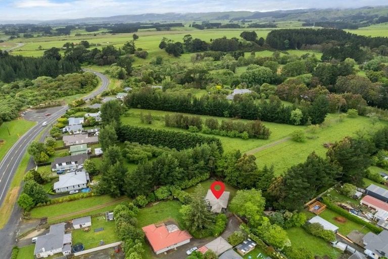 Photo of property in 19 Hewitts Road, Linton, Palmerston North, 4472