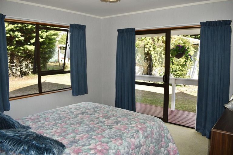 Photo of property in 44 Te Horo Beach Road, Te Horo, Otaki, 5581