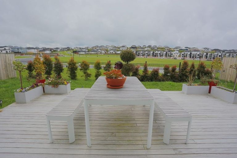 Photo of property in 46 Colonial Drive, Silverdale, 0932