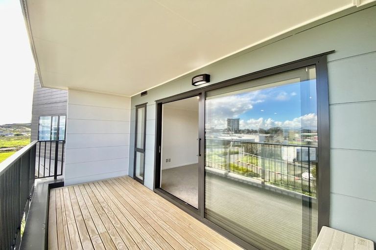 Photo of property in 3/1 Aperira Lane, Wiri, Auckland, 2104