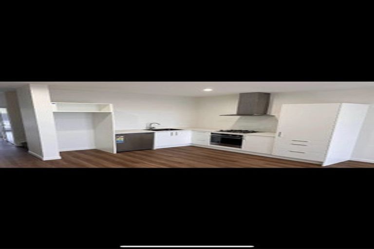 Photo of property in 24 Salvia Lane, Totara Park, Auckland, 2019