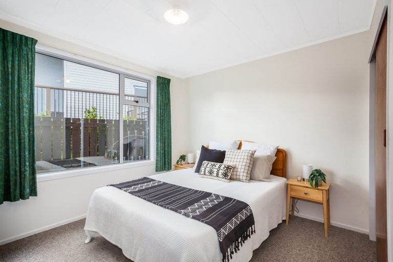 Photo of property in 3 Vista Grove, Kelson, Lower Hutt, 5010