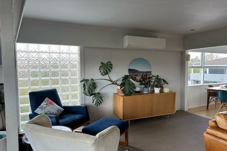 Photo of property in 1 John Gill Road, Cockle Bay, Auckland, 2014