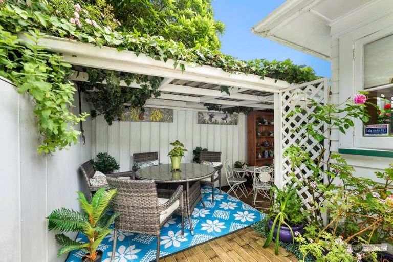 Photo of property in 6 Puriri Street, Wainuiomata, Lower Hutt, 5014