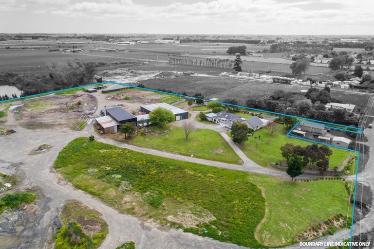 Photo of property in 158a-b Walkers Road, Longburn, Palmerston North, 4477