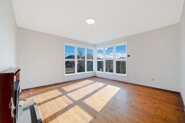 Photo of property in 32 Carisbrooke Street, Aranui, Christchurch, 8061