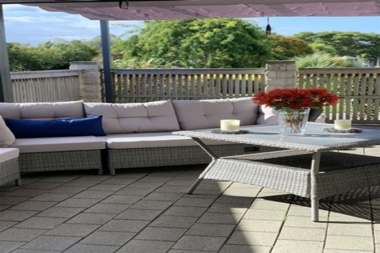 Photo of property in 13 Bale Place, Havelock North, 4130