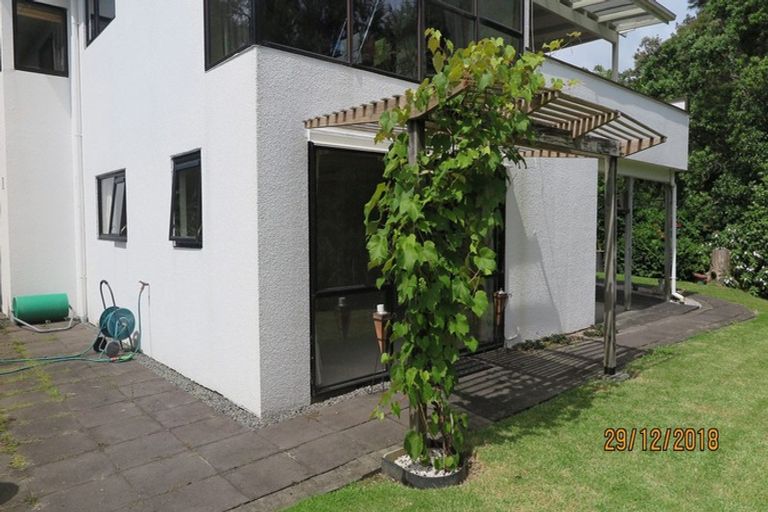 Photo of property in 14 Emlyn Place, Torbay, Auckland, 0630