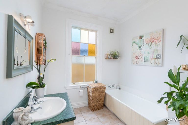 Photo of property in 59 York Street, Moera, Lower Hutt, 5010