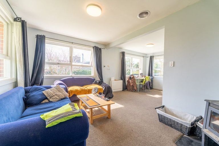 Photo of property in 2 North Street, Winchester, 7985