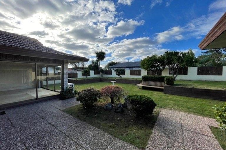 Photo of property in 7 Pendene Place, Forrest Hill, Auckland, 0620