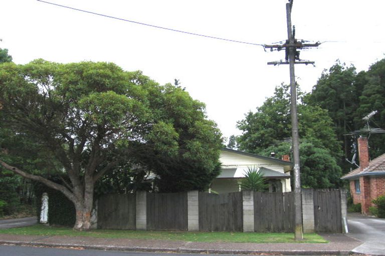 Photo of property in 29 Hillcrest Avenue, Hillcrest, Auckland, 0627