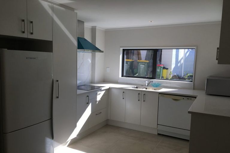 Photo of property in 64 Mayfair Crescent, Mairangi Bay, Auckland, 0630