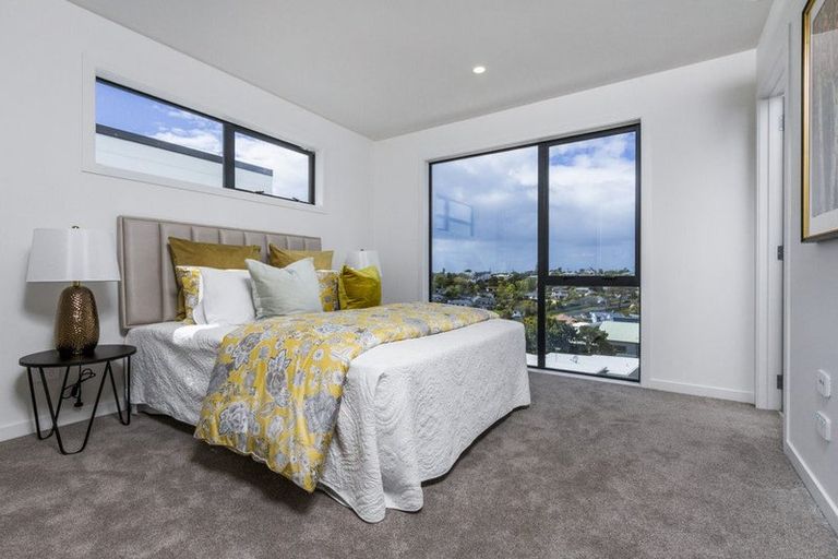 Photo of property in 591c East Coast Road, Browns Bay, Auckland, 0632