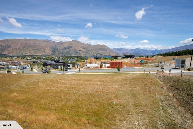 Photo of property in 8 Mills Road, Wanaka, 9305