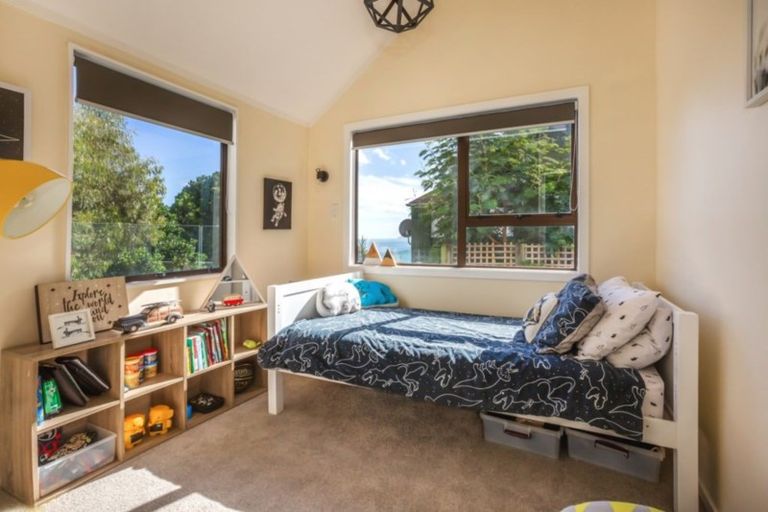 Photo of property in 8 Haunui Way, Pukerua Bay, 5026