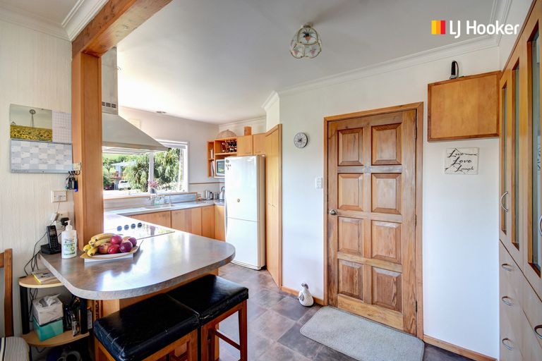 Photo of property in 28 Elwyn Crescent, Green Island, Dunedin, 9018