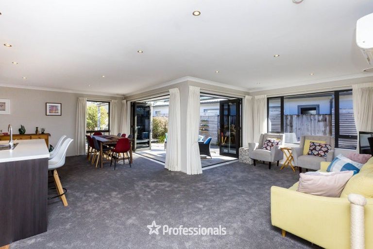 Photo of property in 19 Brentwood Street, Trentham, Upper Hutt, 5018