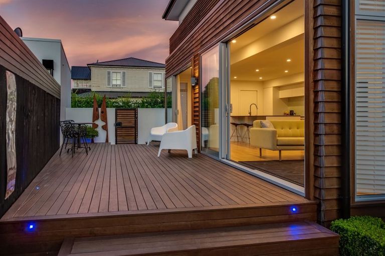 Photo of property in 20a Holmwood Road, Merivale, Christchurch, 8014