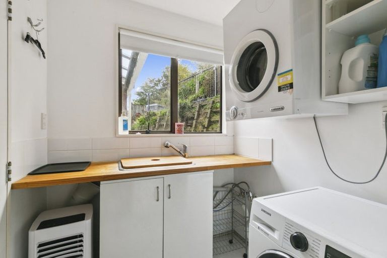 Photo of property in 12 Cullen Place, Tawa, Wellington, 5028