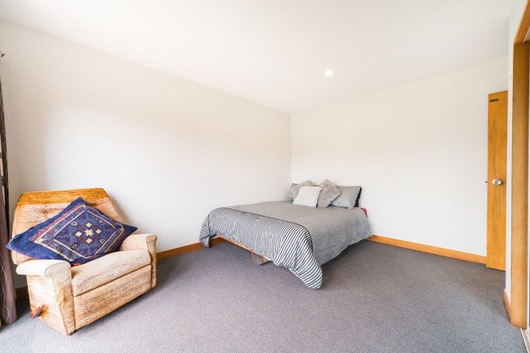 Photo of property in 32 Pioneer Highway, Awapuni, Palmerston North, 4412