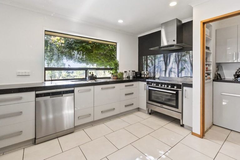 Photo of property in 90 Spur Road, Hadlow, Timaru, 7975