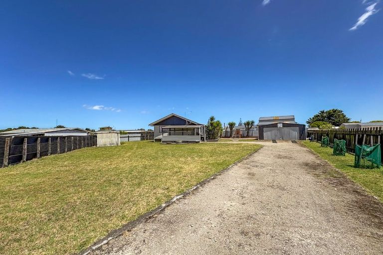 Photo of property in 38 Tongariro Street, Castlecliff, Wanganui, 4501