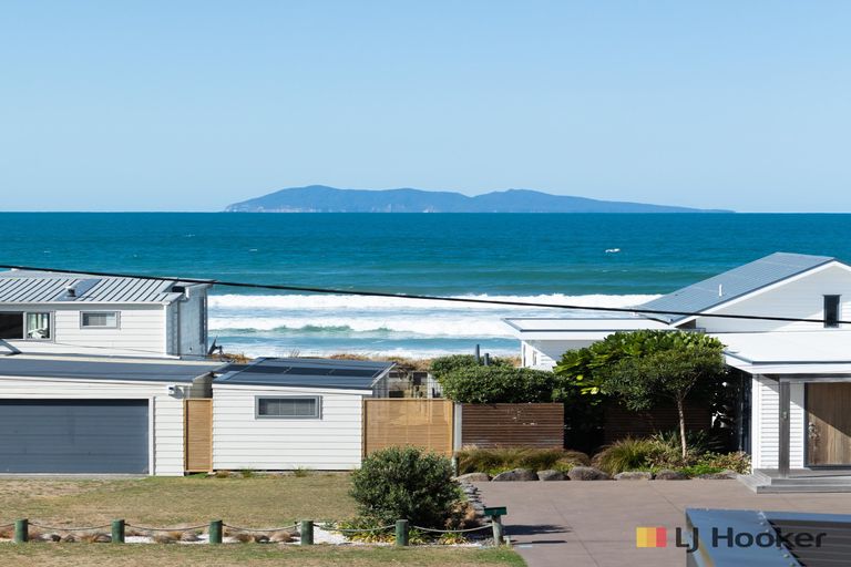 Photo of property in 6 Shaw Road, Waihi Beach, 3611